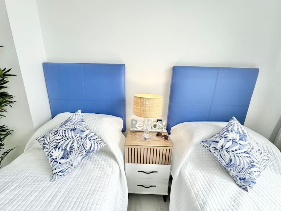 Welcome To Villa Bali A Luxurious Modern Getaway 로스크리스티아노스 외부 사진